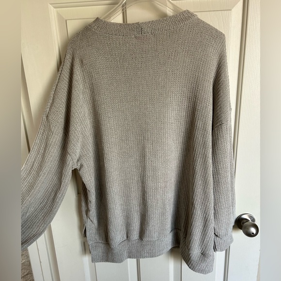 Cashmere Waffle Knit Oversized Sweater - Picture 4 of 4